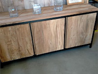 Dressoir in teak met metalen frame zwart - afbeelding 2 van  4