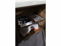 Dressoir met lamp - afbeelding 2 van  8