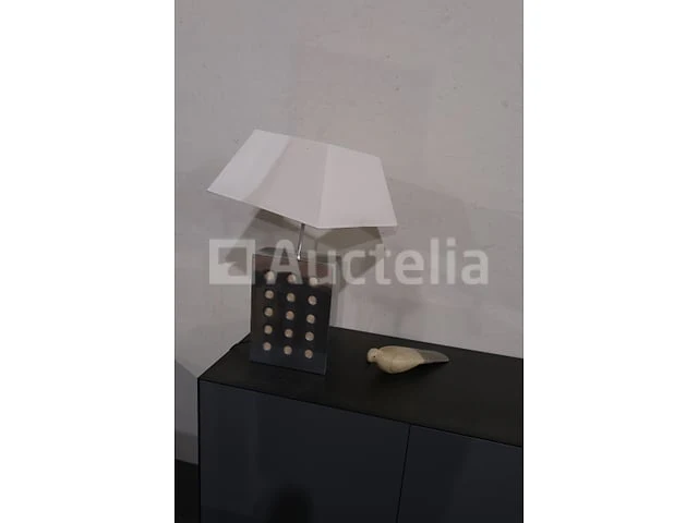 Dressoir met lamp - afbeelding 4 van  11
