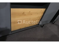 Dressoir met lamp - afbeelding 10 van  11