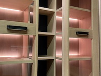 Dressoir, vitrine, tafel, 6 stoelen - afbeelding 9 van  29