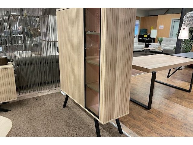 Dressoir, vitrine,6-hoekige tafel - afbeelding 3 van  17