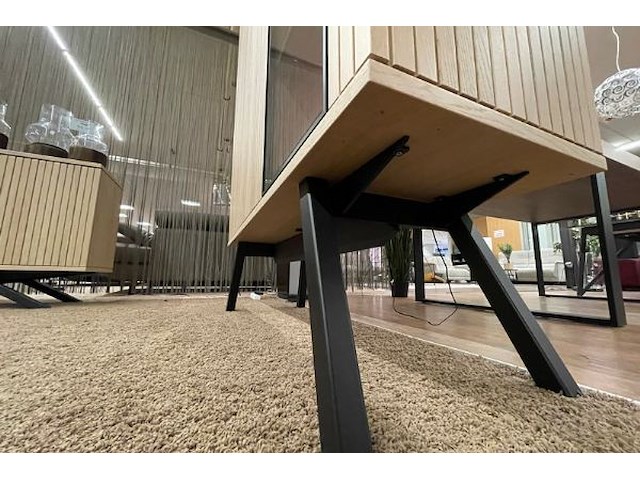 Dressoir, vitrine,6-hoekige tafel - afbeelding 8 van  17