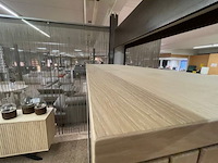 Dressoir, vitrine,6-hoekige tafel - afbeelding 9 van  17