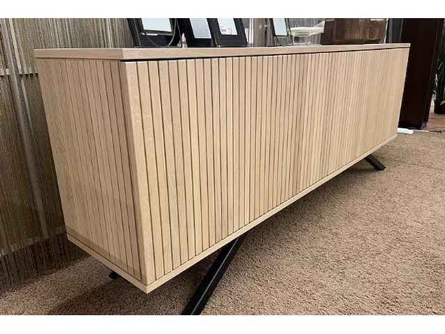 Dressoir, vitrine,6-hoekige tafel - afbeelding 13 van  17