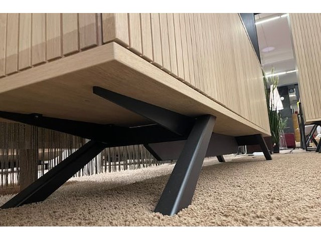 Dressoir, vitrine,6-hoekige tafel - afbeelding 16 van  17