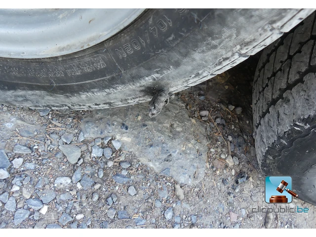 Drie-assige aanhangwagen - afbeelding 22 van  37