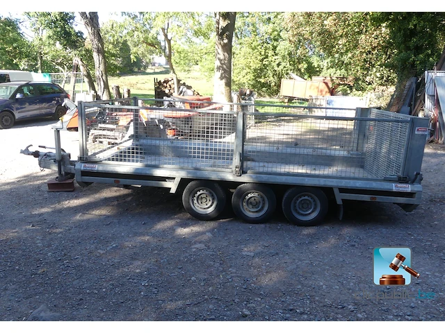 Drie-assige aanhangwagen - afbeelding 2 van  37