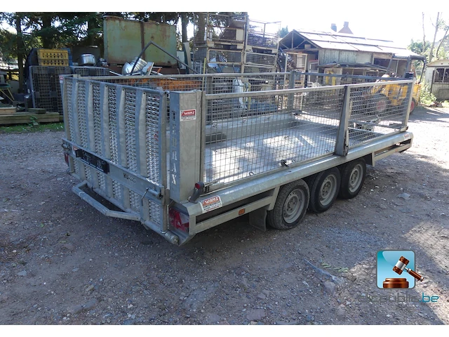 Drie-assige aanhangwagen - afbeelding 5 van  37