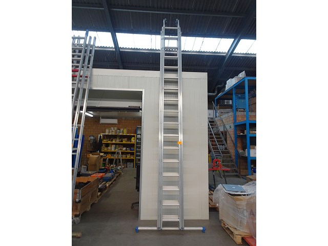 Driedelige alu ladder solide - afbeelding 1 van  4