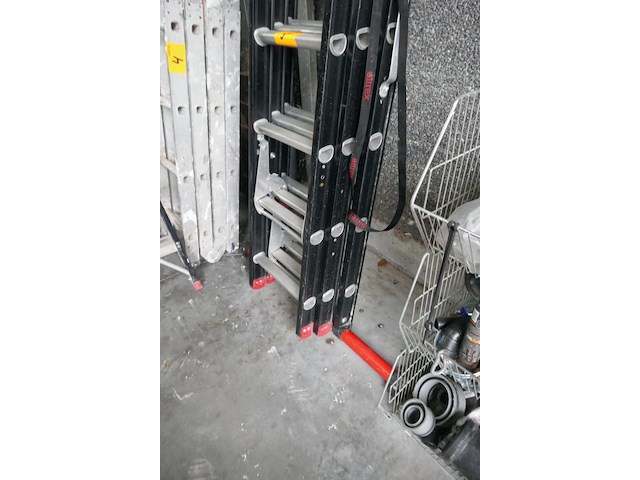 Driedelige opsteekladder altrex - afbeelding 3 van  4