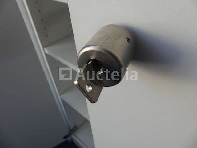 Driedeurs kast - afbeelding 4 van  5