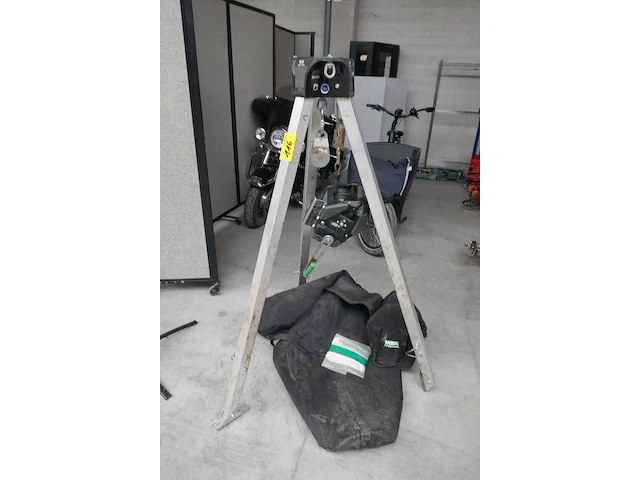 Driepikkel msa + zware takel - afbeelding 1 van  8