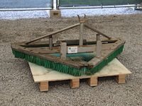 Driepunts veegborstel voor minitractor (marge) - afbeelding 1 van  1