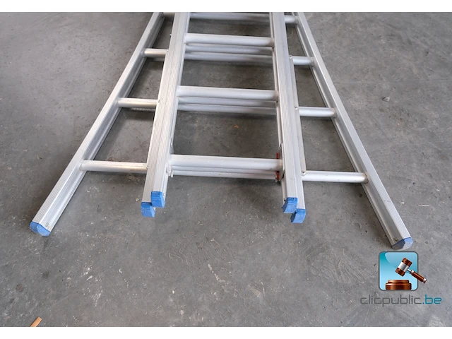 Drievoudige ladder - afbeelding 4 van  5
