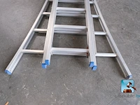 Drievoudige ladder - afbeelding 4 van  5