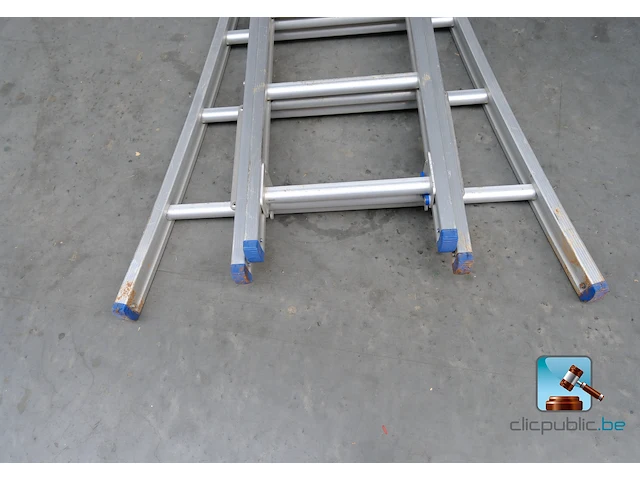 Drievoudige ladder - afbeelding 2 van  5
