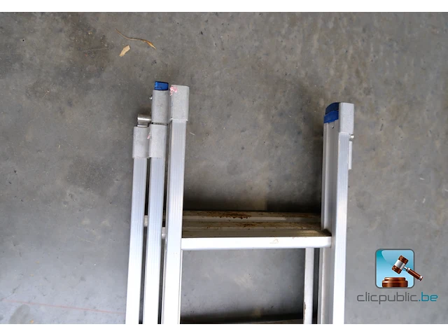 Drievoudige ladder - afbeelding 4 van  5