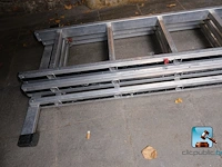 Drievoudige ladder - afbeelding 3 van  4