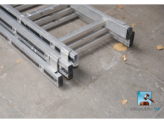 Drievoudige ladder - afbeelding 4 van  4