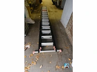 Drievoudige ladder - afbeelding 3 van  8