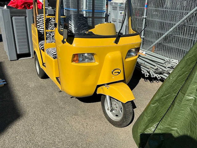 Driewielige tuk tuk - afbeelding 11 van  17