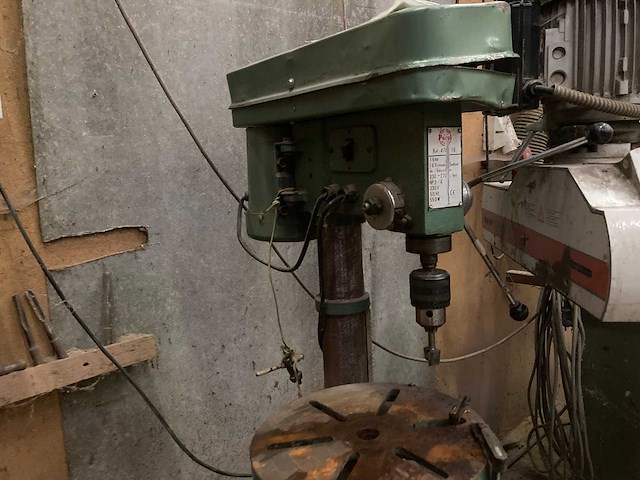 Drill press - afbeelding 1 van  7