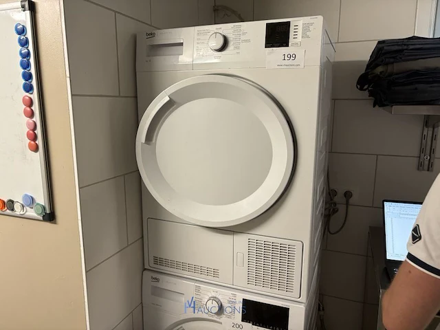 Droogkast beko dcu7235bx - afbeelding 1 van  9