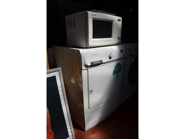 Droogkast electrolux edh97951w - afbeelding 2 van  6