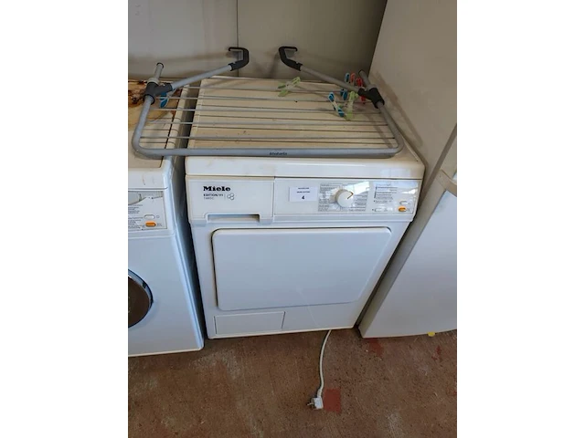 Droogkast miele t8813c (gebruikt), wasmachine miele w3375 (bedieningspaneel beschadigd, gebruikt), klein droogrek - afbeelding 11 van  13
