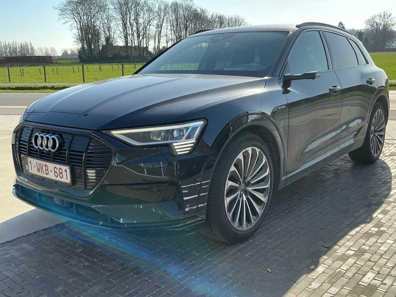 Drukkerijmachines, papiervoorraad en magazijn wegens faillissement