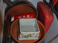 Drukvat cv levica, 5 dozen gevuld met klein handgerief, signalisatielamp met zwaailicht - afbeelding 4 van  14