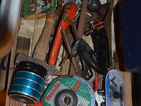 Drukvat cv levica, 5 dozen gevuld met klein handgerief, signalisatielamp met zwaailicht - afbeelding 6 van  14