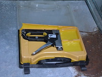 Druppellader, hamerset in koffer, bernerset in koffer, 2 soldeerbouten, dremel 2force, nietpistool - afbeelding 9 van  9