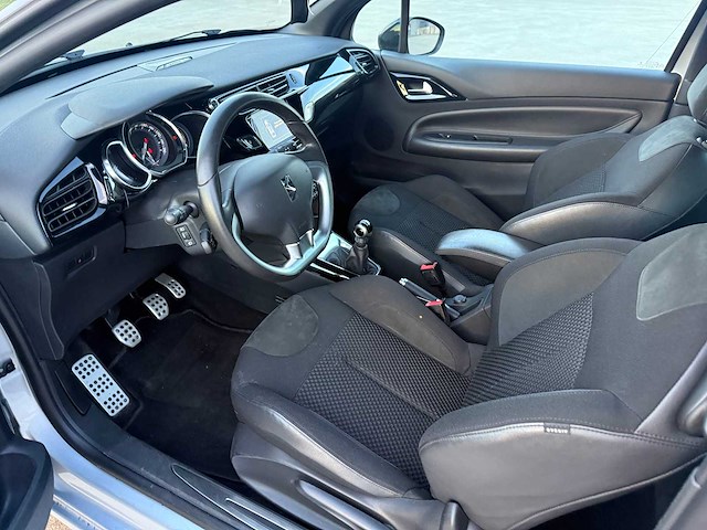 Ds - 2014 - ds3 - personen - personenauto - afbeelding 11 van  25