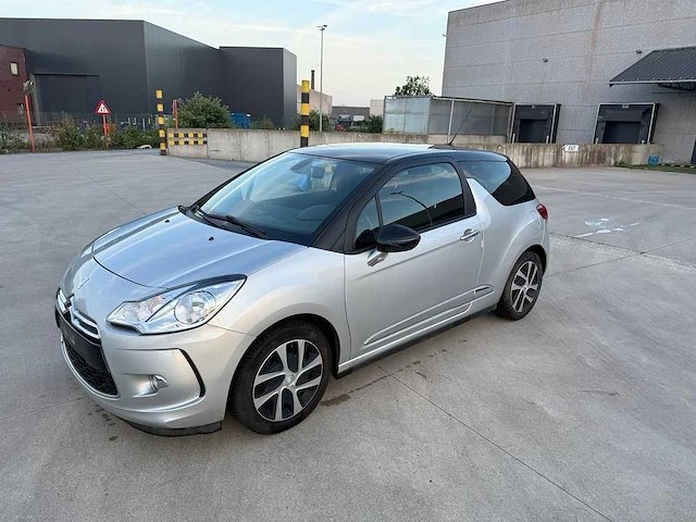 Ds - 2014 - ds3 - personen - personenauto - afbeelding 1 van  25