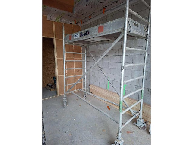 Duarib rollstar 254 mobiele steiger - afbeelding 1 van  6