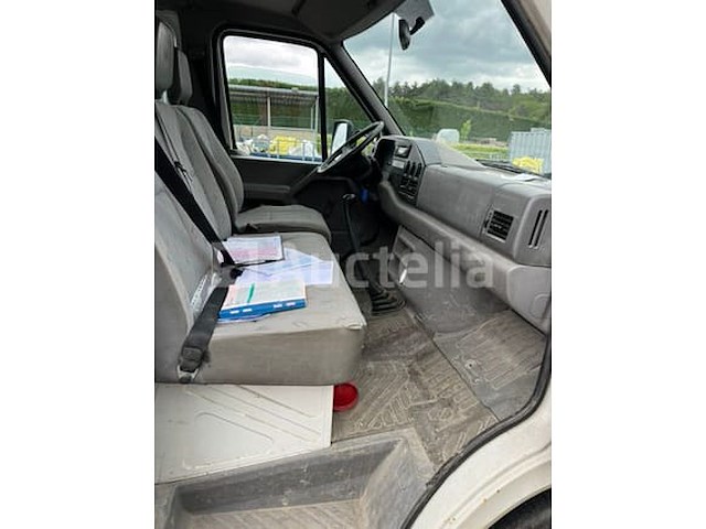 Dubbelcabinebus en platte volkswagen crafter (2003-268.000 km-vin:wv1zzz2dz3h032349) - afbeelding 2 van  7