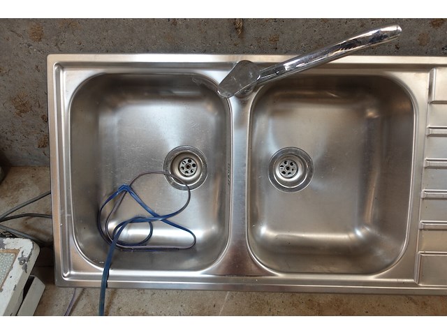 Dubbele afwasbak inox 1,21 x 0,50m - afbeelding 3 van  4