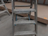 Dubbele alu trapladder ernst - afbeelding 2 van  2