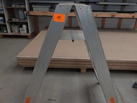 Dubbele alu trapladder solide