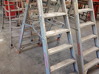Dubbele alu trapladder - afbeelding 2 van  3