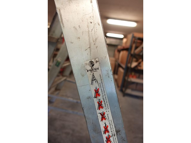 Dubbele alu trapladder - afbeelding 3 van  3