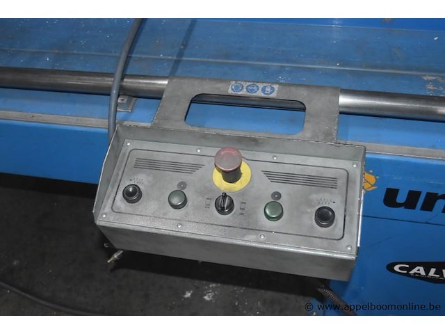 Dubbele aluminium afkortzaagmachine calvet univer 400ip, sr nr 06t181, bj 2006, werking niet gekend - afbeelding 5 van  6