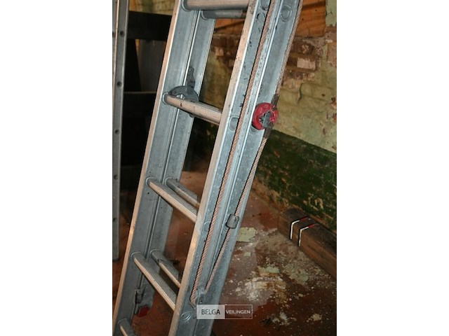 Dubbele aluminium ladder - afbeelding 2 van  4