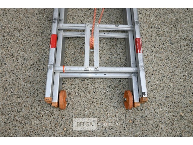 Dubbele aluminium ladder - afbeelding 3 van  4