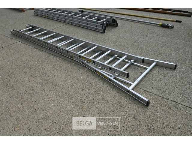 Dubbele aluminium ladder - afbeelding 1 van  5