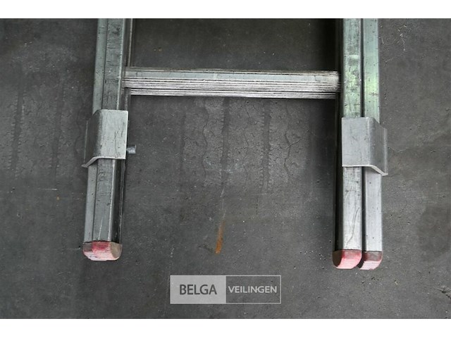 Dubbele aluminium ladder - afbeelding 2 van  3