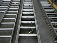 Dubbele aluminium ladder - afbeelding 1 van  4