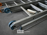 Dubbele aluminium ladder - afbeelding 3 van  4